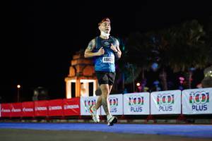 BIB: 40425
                            <button type="button" onclick="openModal(17168449)" class="btn btn-primary btn-sm float-right btn-popup" data-toggle="modal" data-target=".modal-high-quality">
                        <i class="fas fa-shopping-cart"></i> Add to Cart
                    </button>
                                            <button type="button" onclick="isThisMe(17168449, true)" class="btn btn-success btn-sm float-right btn-popup btn-isme hidden" data-toggle="tooltip" data-placement="bottom" title="นี่คือรูปของคุณใช่ไหม คลิกที่นี่เพื่อเอาเข้าอัลบั้ม">
                        <i class="fas fa-plus"></i> Add to album
                    </button>
                    <button type="button" onclick="isThisMe(17168449, false)" class="btn btn-warning btn-sm float-right btn-popup btn-isnotme hidden">
                        <i class="fas fa-ban"></i> Remove from album
                    </button>