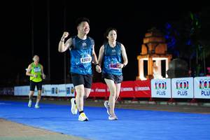 BIB: 43050, 445
                            <button type="button" onclick="openModal(17172797)" class="btn btn-primary btn-sm float-right btn-popup" data-toggle="modal" data-target=".modal-high-quality">
                        <i class="fas fa-shopping-cart"></i> Add to Cart
                    </button>
                                            <button type="button" onclick="isThisMe(17172797, true)" class="btn btn-success btn-sm float-right btn-popup btn-isme hidden" data-toggle="tooltip" data-placement="bottom" title="นี่คือรูปของคุณใช่ไหม คลิกที่นี่เพื่อเอาเข้าอัลบั้ม">
                        <i class="fas fa-plus"></i> Add to album
                    </button>
                    <button type="button" onclick="isThisMe(17172797, false)" class="btn btn-warning btn-sm float-right btn-popup btn-isnotme hidden">
                        <i class="fas fa-ban"></i> Remove from album
                    </button>