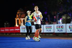 BIB: 4045
                            <button type="button" onclick="openModal(17172177)" class="btn btn-primary btn-sm float-right btn-popup" data-toggle="modal" data-target=".modal-high-quality">
                        <i class="fas fa-shopping-cart"></i> Add to Cart
                    </button>
                                            <button type="button" onclick="isThisMe(17172177, true)" class="btn btn-success btn-sm float-right btn-popup btn-isme hidden" data-toggle="tooltip" data-placement="bottom" title="นี่คือรูปของคุณใช่ไหม คลิกที่นี่เพื่อเอาเข้าอัลบั้ม">
                        <i class="fas fa-plus"></i> Add to album
                    </button>
                    <button type="button" onclick="isThisMe(17172177, false)" class="btn btn-warning btn-sm float-right btn-popup btn-isnotme hidden">
                        <i class="fas fa-ban"></i> Remove from album
                    </button>