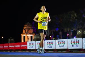 BIB: 43100
                            <button type="button" onclick="openModal(17168092)" class="btn btn-primary btn-sm float-right btn-popup" data-toggle="modal" data-target=".modal-high-quality">
                        <i class="fas fa-shopping-cart"></i> Add to Cart
                    </button>
                                            <button type="button" onclick="isThisMe(17168092, true)" class="btn btn-success btn-sm float-right btn-popup btn-isme hidden" data-toggle="tooltip" data-placement="bottom" title="นี่คือรูปของคุณใช่ไหม คลิกที่นี่เพื่อเอาเข้าอัลบั้ม">
                        <i class="fas fa-plus"></i> Add to album
                    </button>
                    <button type="button" onclick="isThisMe(17168092, false)" class="btn btn-warning btn-sm float-right btn-popup btn-isnotme hidden">
                        <i class="fas fa-ban"></i> Remove from album
                    </button>