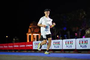 BIB: 42517
                            <button type="button" onclick="openModal(17169131)" class="btn btn-primary btn-sm float-right btn-popup" data-toggle="modal" data-target=".modal-high-quality">
                        <i class="fas fa-shopping-cart"></i> Add to Cart
                    </button>
                                            <button type="button" onclick="isThisMe(17169131, true)" class="btn btn-success btn-sm float-right btn-popup btn-isme hidden" data-toggle="tooltip" data-placement="bottom" title="นี่คือรูปของคุณใช่ไหม คลิกที่นี่เพื่อเอาเข้าอัลบั้ม">
                        <i class="fas fa-plus"></i> Add to album
                    </button>
                    <button type="button" onclick="isThisMe(17169131, false)" class="btn btn-warning btn-sm float-right btn-popup btn-isnotme hidden">
                        <i class="fas fa-ban"></i> Remove from album
                    </button>