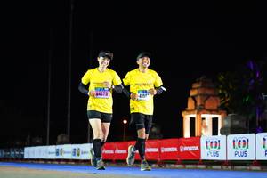 BIB: 44375, 415
                            <button type="button" onclick="openModal(17169975)" class="btn btn-primary btn-sm float-right btn-popup" data-toggle="modal" data-target=".modal-high-quality">
                        <i class="fas fa-shopping-cart"></i> Add to Cart
                    </button>
                                            <button type="button" onclick="isThisMe(17169975, true)" class="btn btn-success btn-sm float-right btn-popup btn-isme hidden" data-toggle="tooltip" data-placement="bottom" title="นี่คือรูปของคุณใช่ไหม คลิกที่นี่เพื่อเอาเข้าอัลบั้ม">
                        <i class="fas fa-plus"></i> Add to album
                    </button>
                    <button type="button" onclick="isThisMe(17169975, false)" class="btn btn-warning btn-sm float-right btn-popup btn-isnotme hidden">
                        <i class="fas fa-ban"></i> Remove from album
                    </button>