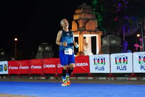 BIB: 414
                            <button type="button" onclick="openModal(17176176)" class="btn btn-primary btn-sm float-right btn-popup" data-toggle="modal" data-target=".modal-high-quality">
                        <i class="fas fa-shopping-cart"></i> Add to Cart
                    </button>
                                            <button type="button" onclick="isThisMe(17176176, true)" class="btn btn-success btn-sm float-right btn-popup btn-isme hidden" data-toggle="tooltip" data-placement="bottom" title="นี่คือรูปของคุณใช่ไหม คลิกที่นี่เพื่อเอาเข้าอัลบั้ม">
                        <i class="fas fa-plus"></i> Add to album
                    </button>
                    <button type="button" onclick="isThisMe(17176176, false)" class="btn btn-warning btn-sm float-right btn-popup btn-isnotme hidden">
                        <i class="fas fa-ban"></i> Remove from album
                    </button>