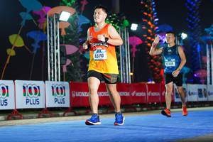 BIB: 43110, 42408
                            <button type="button" onclick="openModal(17175543)" class="btn btn-primary btn-sm float-right btn-popup" data-toggle="modal" data-target=".modal-high-quality">
                        <i class="fas fa-shopping-cart"></i> Add to Cart
                    </button>
                                            <button type="button" onclick="isThisMe(17175543, true)" class="btn btn-success btn-sm float-right btn-popup btn-isme hidden" data-toggle="tooltip" data-placement="bottom" title="นี่คือรูปของคุณใช่ไหม คลิกที่นี่เพื่อเอาเข้าอัลบั้ม">
                        <i class="fas fa-plus"></i> Add to album
                    </button>
                    <button type="button" onclick="isThisMe(17175543, false)" class="btn btn-warning btn-sm float-right btn-popup btn-isnotme hidden">
                        <i class="fas fa-ban"></i> Remove from album
                    </button>