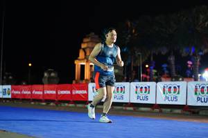 BIB: 995
                            <button type="button" onclick="openModal(17170993)" class="btn btn-primary btn-sm float-right btn-popup" data-toggle="modal" data-target=".modal-high-quality">
                        <i class="fas fa-shopping-cart"></i> Add to Cart
                    </button>
                                            <button type="button" onclick="isThisMe(17170993, true)" class="btn btn-success btn-sm float-right btn-popup btn-isme hidden" data-toggle="tooltip" data-placement="bottom" title="นี่คือรูปของคุณใช่ไหม คลิกที่นี่เพื่อเอาเข้าอัลบั้ม">
                        <i class="fas fa-plus"></i> Add to album
                    </button>
                    <button type="button" onclick="isThisMe(17170993, false)" class="btn btn-warning btn-sm float-right btn-popup btn-isnotme hidden">
                        <i class="fas fa-ban"></i> Remove from album
                    </button>