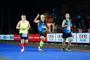 BIB: 431, 42618, 41815
                            <button type="button" onclick="openModal(17172483)" class="btn btn-primary btn-sm float-right btn-popup" data-toggle="modal" data-target=".modal-high-quality">
                        <i class="fas fa-shopping-cart"></i> Add to Cart
                    </button>
                                            <button type="button" onclick="isThisMe(17172483, true)" class="btn btn-success btn-sm float-right btn-popup btn-isme hidden" data-toggle="tooltip" data-placement="bottom" title="นี่คือรูปของคุณใช่ไหม คลิกที่นี่เพื่อเอาเข้าอัลบั้ม">
                        <i class="fas fa-plus"></i> Add to album
                    </button>
                    <button type="button" onclick="isThisMe(17172483, false)" class="btn btn-warning btn-sm float-right btn-popup btn-isnotme hidden">
                        <i class="fas fa-ban"></i> Remove from album
                    </button>