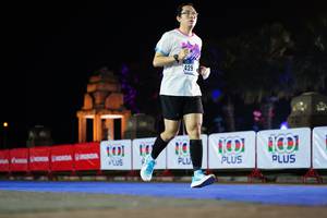 BIB: 429
                            <button type="button" onclick="openModal(17167313)" class="btn btn-primary btn-sm float-right btn-popup" data-toggle="modal" data-target=".modal-high-quality">
                        <i class="fas fa-shopping-cart"></i> Add to Cart
                    </button>
                                            <button type="button" onclick="isThisMe(17167313, true)" class="btn btn-success btn-sm float-right btn-popup btn-isme hidden" data-toggle="tooltip" data-placement="bottom" title="นี่คือรูปของคุณใช่ไหม คลิกที่นี่เพื่อเอาเข้าอัลบั้ม">
                        <i class="fas fa-plus"></i> Add to album
                    </button>
                    <button type="button" onclick="isThisMe(17167313, false)" class="btn btn-warning btn-sm float-right btn-popup btn-isnotme hidden">
                        <i class="fas fa-ban"></i> Remove from album
                    </button>