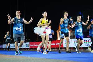 BIB: 4195, 43012, 42258
                            <button type="button" onclick="openModal(17158225)" class="btn btn-primary btn-sm float-right btn-popup" data-toggle="modal" data-target=".modal-high-quality">
                        <i class="fas fa-shopping-cart"></i> Add to Cart
                    </button>
                                            <button type="button" onclick="isThisMe(17158225, true)" class="btn btn-success btn-sm float-right btn-popup btn-isme hidden" data-toggle="tooltip" data-placement="bottom" title="นี่คือรูปของคุณใช่ไหม คลิกที่นี่เพื่อเอาเข้าอัลบั้ม">
                        <i class="fas fa-plus"></i> Add to album
                    </button>
                    <button type="button" onclick="isThisMe(17158225, false)" class="btn btn-warning btn-sm float-right btn-popup btn-isnotme hidden">
                        <i class="fas fa-ban"></i> Remove from album
                    </button>