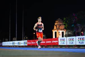 BIB: 4130
                            <button type="button" onclick="openModal(17169168)" class="btn btn-primary btn-sm float-right btn-popup" data-toggle="modal" data-target=".modal-high-quality">
                        <i class="fas fa-shopping-cart"></i> Add to Cart
                    </button>
                                            <button type="button" onclick="isThisMe(17169168, true)" class="btn btn-success btn-sm float-right btn-popup btn-isme hidden" data-toggle="tooltip" data-placement="bottom" title="นี่คือรูปของคุณใช่ไหม คลิกที่นี่เพื่อเอาเข้าอัลบั้ม">
                        <i class="fas fa-plus"></i> Add to album
                    </button>
                    <button type="button" onclick="isThisMe(17169168, false)" class="btn btn-warning btn-sm float-right btn-popup btn-isnotme hidden">
                        <i class="fas fa-ban"></i> Remove from album
                    </button>