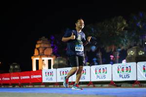 BIB: 42835
                            <button type="button" onclick="openModal(17168214)" class="btn btn-primary btn-sm float-right btn-popup" data-toggle="modal" data-target=".modal-high-quality">
                        <i class="fas fa-shopping-cart"></i> Add to Cart
                    </button>
                                            <button type="button" onclick="isThisMe(17168214, true)" class="btn btn-success btn-sm float-right btn-popup btn-isme hidden" data-toggle="tooltip" data-placement="bottom" title="นี่คือรูปของคุณใช่ไหม คลิกที่นี่เพื่อเอาเข้าอัลบั้ม">
                        <i class="fas fa-plus"></i> Add to album
                    </button>
                    <button type="button" onclick="isThisMe(17168214, false)" class="btn btn-warning btn-sm float-right btn-popup btn-isnotme hidden">
                        <i class="fas fa-ban"></i> Remove from album
                    </button>