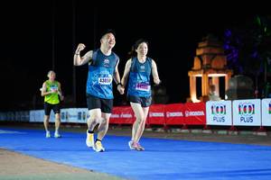 BIB: 43050, 44585
                            <button type="button" onclick="openModal(17172786)" class="btn btn-primary btn-sm float-right btn-popup" data-toggle="modal" data-target=".modal-high-quality">
                        <i class="fas fa-shopping-cart"></i> Add to Cart
                    </button>
                                            <button type="button" onclick="isThisMe(17172786, true)" class="btn btn-success btn-sm float-right btn-popup btn-isme hidden" data-toggle="tooltip" data-placement="bottom" title="นี่คือรูปของคุณใช่ไหม คลิกที่นี่เพื่อเอาเข้าอัลบั้ม">
                        <i class="fas fa-plus"></i> Add to album
                    </button>
                    <button type="button" onclick="isThisMe(17172786, false)" class="btn btn-warning btn-sm float-right btn-popup btn-isnotme hidden">
                        <i class="fas fa-ban"></i> Remove from album
                    </button>