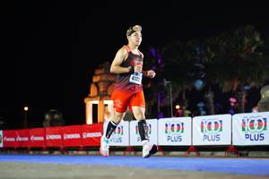 BIB: 4132
                            <button type="button" onclick="openModal(17169189)" class="btn btn-primary btn-sm float-right btn-popup" data-toggle="modal" data-target=".modal-high-quality">
                        <i class="fas fa-shopping-cart"></i> Add to Cart
                    </button>
                                            <button type="button" onclick="isThisMe(17169189, true)" class="btn btn-success btn-sm float-right btn-popup btn-isme hidden" data-toggle="tooltip" data-placement="bottom" title="นี่คือรูปของคุณใช่ไหม คลิกที่นี่เพื่อเอาเข้าอัลบั้ม">
                        <i class="fas fa-plus"></i> Add to album
                    </button>
                    <button type="button" onclick="isThisMe(17169189, false)" class="btn btn-warning btn-sm float-right btn-popup btn-isnotme hidden">
                        <i class="fas fa-ban"></i> Remove from album
                    </button>