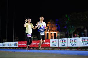 BIB: 40743, 44370
                            <button type="button" onclick="openModal(17171564)" class="btn btn-primary btn-sm float-right btn-popup" data-toggle="modal" data-target=".modal-high-quality">
                        <i class="fas fa-shopping-cart"></i> Add to Cart
                    </button>
                                            <button type="button" onclick="isThisMe(17171564, true)" class="btn btn-success btn-sm float-right btn-popup btn-isme hidden" data-toggle="tooltip" data-placement="bottom" title="นี่คือรูปของคุณใช่ไหม คลิกที่นี่เพื่อเอาเข้าอัลบั้ม">
                        <i class="fas fa-plus"></i> Add to album
                    </button>
                    <button type="button" onclick="isThisMe(17171564, false)" class="btn btn-warning btn-sm float-right btn-popup btn-isnotme hidden">
                        <i class="fas fa-ban"></i> Remove from album
                    </button>