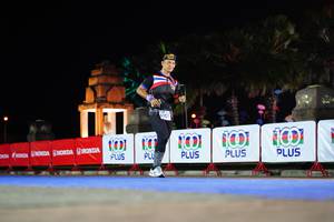 BIB: 1001, 100
                            <button type="button" onclick="openModal(17167500)" class="btn btn-primary btn-sm float-right btn-popup" data-toggle="modal" data-target=".modal-high-quality">
                        <i class="fas fa-shopping-cart"></i> Add to Cart
                    </button>
                                            <button type="button" onclick="isThisMe(17167500, true)" class="btn btn-success btn-sm float-right btn-popup btn-isme hidden" data-toggle="tooltip" data-placement="bottom" title="นี่คือรูปของคุณใช่ไหม คลิกที่นี่เพื่อเอาเข้าอัลบั้ม">
                        <i class="fas fa-plus"></i> Add to album
                    </button>
                    <button type="button" onclick="isThisMe(17167500, false)" class="btn btn-warning btn-sm float-right btn-popup btn-isnotme hidden">
                        <i class="fas fa-ban"></i> Remove from album
                    </button>