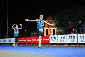 BIB: 400
                            <button type="button" onclick="openModal(17171292)" class="btn btn-primary btn-sm float-right btn-popup" data-toggle="modal" data-target=".modal-high-quality">
                        <i class="fas fa-shopping-cart"></i> Add to Cart
                    </button>
                                            <button type="button" onclick="isThisMe(17171292, true)" class="btn btn-success btn-sm float-right btn-popup btn-isme hidden" data-toggle="tooltip" data-placement="bottom" title="นี่คือรูปของคุณใช่ไหม คลิกที่นี่เพื่อเอาเข้าอัลบั้ม">
                        <i class="fas fa-plus"></i> Add to album
                    </button>
                    <button type="button" onclick="isThisMe(17171292, false)" class="btn btn-warning btn-sm float-right btn-popup btn-isnotme hidden">
                        <i class="fas fa-ban"></i> Remove from album
                    </button>