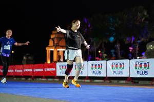 BIB: 912
                            <button type="button" onclick="openModal(17171366)" class="btn btn-primary btn-sm float-right btn-popup" data-toggle="modal" data-target=".modal-high-quality">
                        <i class="fas fa-shopping-cart"></i> Add to Cart
                    </button>
                                            <button type="button" onclick="isThisMe(17171366, true)" class="btn btn-success btn-sm float-right btn-popup btn-isme hidden" data-toggle="tooltip" data-placement="bottom" title="นี่คือรูปของคุณใช่ไหม คลิกที่นี่เพื่อเอาเข้าอัลบั้ม">
                        <i class="fas fa-plus"></i> Add to album
                    </button>
                    <button type="button" onclick="isThisMe(17171366, false)" class="btn btn-warning btn-sm float-right btn-popup btn-isnotme hidden">
                        <i class="fas fa-ban"></i> Remove from album
                    </button>