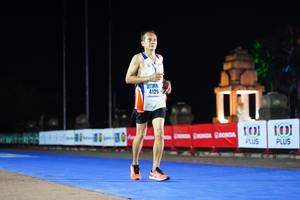 BIB: 4126
                            <button type="button" onclick="openModal(17169951)" class="btn btn-primary btn-sm float-right btn-popup" data-toggle="modal" data-target=".modal-high-quality">
                        <i class="fas fa-shopping-cart"></i> Add to Cart
                    </button>
                                            <button type="button" onclick="isThisMe(17169951, true)" class="btn btn-success btn-sm float-right btn-popup btn-isme hidden" data-toggle="tooltip" data-placement="bottom" title="นี่คือรูปของคุณใช่ไหม คลิกที่นี่เพื่อเอาเข้าอัลบั้ม">
                        <i class="fas fa-plus"></i> Add to album
                    </button>
                    <button type="button" onclick="isThisMe(17169951, false)" class="btn btn-warning btn-sm float-right btn-popup btn-isnotme hidden">
                        <i class="fas fa-ban"></i> Remove from album
                    </button>