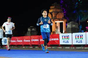 BIB: 4198, 429
                            <button type="button" onclick="openModal(17176294)" class="btn btn-primary btn-sm float-right btn-popup" data-toggle="modal" data-target=".modal-high-quality">
                        <i class="fas fa-shopping-cart"></i> Add to Cart
                    </button>
                                            <button type="button" onclick="isThisMe(17176294, true)" class="btn btn-success btn-sm float-right btn-popup btn-isme hidden" data-toggle="tooltip" data-placement="bottom" title="นี่คือรูปของคุณใช่ไหม คลิกที่นี่เพื่อเอาเข้าอัลบั้ม">
                        <i class="fas fa-plus"></i> Add to album
                    </button>
                    <button type="button" onclick="isThisMe(17176294, false)" class="btn btn-warning btn-sm float-right btn-popup btn-isnotme hidden">
                        <i class="fas fa-ban"></i> Remove from album
                    </button>