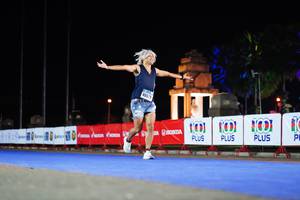 BIB: 40679
                            <button type="button" onclick="openModal(17173716)" class="btn btn-primary btn-sm float-right btn-popup" data-toggle="modal" data-target=".modal-high-quality">
                        <i class="fas fa-shopping-cart"></i> Add to Cart
                    </button>
                                            <button type="button" onclick="isThisMe(17173716, true)" class="btn btn-success btn-sm float-right btn-popup btn-isme hidden" data-toggle="tooltip" data-placement="bottom" title="นี่คือรูปของคุณใช่ไหม คลิกที่นี่เพื่อเอาเข้าอัลบั้ม">
                        <i class="fas fa-plus"></i> Add to album
                    </button>
                    <button type="button" onclick="isThisMe(17173716, false)" class="btn btn-warning btn-sm float-right btn-popup btn-isnotme hidden">
                        <i class="fas fa-ban"></i> Remove from album
                    </button>