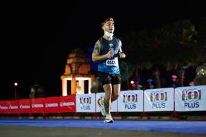 BIB: 4042
                            <button type="button" onclick="openModal(17168392)" class="btn btn-primary btn-sm float-right btn-popup" data-toggle="modal" data-target=".modal-high-quality">
                        <i class="fas fa-shopping-cart"></i> Add to Cart
                    </button>
                                            <button type="button" onclick="isThisMe(17168392, true)" class="btn btn-success btn-sm float-right btn-popup btn-isme hidden" data-toggle="tooltip" data-placement="bottom" title="นี่คือรูปของคุณใช่ไหม คลิกที่นี่เพื่อเอาเข้าอัลบั้ม">
                        <i class="fas fa-plus"></i> Add to album
                    </button>
                    <button type="button" onclick="isThisMe(17168392, false)" class="btn btn-warning btn-sm float-right btn-popup btn-isnotme hidden">
                        <i class="fas fa-ban"></i> Remove from album
                    </button>