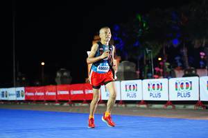 BIB: 40004
                            <button type="button" onclick="openModal(17173368)" class="btn btn-primary btn-sm float-right btn-popup" data-toggle="modal" data-target=".modal-high-quality">
                        <i class="fas fa-shopping-cart"></i> Add to Cart
                    </button>
                                            <button type="button" onclick="isThisMe(17173368, true)" class="btn btn-success btn-sm float-right btn-popup btn-isme hidden" data-toggle="tooltip" data-placement="bottom" title="นี่คือรูปของคุณใช่ไหม คลิกที่นี่เพื่อเอาเข้าอัลบั้ม">
                        <i class="fas fa-plus"></i> Add to album
                    </button>
                    <button type="button" onclick="isThisMe(17173368, false)" class="btn btn-warning btn-sm float-right btn-popup btn-isnotme hidden">
                        <i class="fas fa-ban"></i> Remove from album
                    </button>