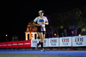 BIB: 443
                            <button type="button" onclick="openModal(17170593)" class="btn btn-primary btn-sm float-right btn-popup" data-toggle="modal" data-target=".modal-high-quality">
                        <i class="fas fa-shopping-cart"></i> Add to Cart
                    </button>
                                            <button type="button" onclick="isThisMe(17170593, true)" class="btn btn-success btn-sm float-right btn-popup btn-isme hidden" data-toggle="tooltip" data-placement="bottom" title="นี่คือรูปของคุณใช่ไหม คลิกที่นี่เพื่อเอาเข้าอัลบั้ม">
                        <i class="fas fa-plus"></i> Add to album
                    </button>
                    <button type="button" onclick="isThisMe(17170593, false)" class="btn btn-warning btn-sm float-right btn-popup btn-isnotme hidden">
                        <i class="fas fa-ban"></i> Remove from album
                    </button>