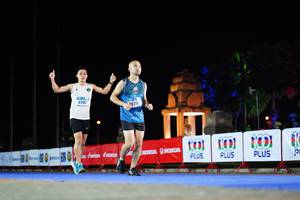 BIB: 41102, 1029
                            <button type="button" onclick="openModal(17171704)" class="btn btn-primary btn-sm float-right btn-popup" data-toggle="modal" data-target=".modal-high-quality">
                        <i class="fas fa-shopping-cart"></i> Add to Cart
                    </button>
                                            <button type="button" onclick="isThisMe(17171704, true)" class="btn btn-success btn-sm float-right btn-popup btn-isme hidden" data-toggle="tooltip" data-placement="bottom" title="นี่คือรูปของคุณใช่ไหม คลิกที่นี่เพื่อเอาเข้าอัลบั้ม">
                        <i class="fas fa-plus"></i> Add to album
                    </button>
                    <button type="button" onclick="isThisMe(17171704, false)" class="btn btn-warning btn-sm float-right btn-popup btn-isnotme hidden">
                        <i class="fas fa-ban"></i> Remove from album
                    </button>