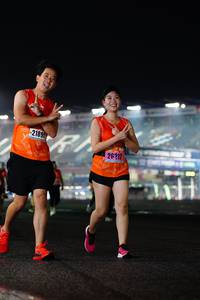 BIB: 2189, 26217
                            <button type="button" onclick="openModal(16119799)" class="btn btn-primary btn-sm float-right btn-popup" data-toggle="modal" data-target=".modal-high-quality">
                        <i class="fas fa-shopping-cart"></i> Add to Cart
                    </button>
                                            <button type="button" onclick="isThisMe(16119799, true)" class="btn btn-success btn-sm float-right btn-popup btn-isme hidden" data-toggle="tooltip" data-placement="bottom" title="นี่คือรูปของคุณใช่ไหม คลิกที่นี่เพื่อเอาเข้าอัลบั้ม">
                        <i class="fas fa-plus"></i> Add to album
                    </button>
                    <button type="button" onclick="isThisMe(16119799, false)" class="btn btn-warning btn-sm float-right btn-popup btn-isnotme hidden">
                        <i class="fas fa-ban"></i> Remove from album
                    </button>