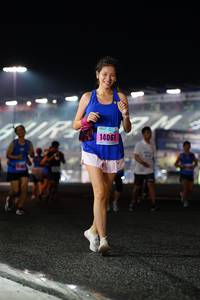 BIB: 14061
                            <button type="button" onclick="openModal(16152553)" class="btn btn-primary btn-sm float-right btn-popup" data-toggle="modal" data-target=".modal-high-quality">
                        <i class="fas fa-shopping-cart"></i> Add to Cart
                    </button>
                                            <button type="button" onclick="isThisMe(16152553, true)" class="btn btn-success btn-sm float-right btn-popup btn-isme hidden" data-toggle="tooltip" data-placement="bottom" title="นี่คือรูปของคุณใช่ไหม คลิกที่นี่เพื่อเอาเข้าอัลบั้ม">
                        <i class="fas fa-plus"></i> Add to album
                    </button>
                    <button type="button" onclick="isThisMe(16152553, false)" class="btn btn-warning btn-sm float-right btn-popup btn-isnotme hidden">
                        <i class="fas fa-ban"></i> Remove from album
                    </button>