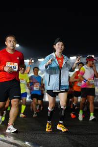 BIB: 
                            <button type="button" onclick="openModal(16100609)" class="btn btn-primary btn-sm float-right btn-popup" data-toggle="modal" data-target=".modal-high-quality">
                        <i class="fas fa-shopping-cart"></i> Add to Cart
                    </button>
                                            <button type="button" onclick="isThisMe(16100609, true)" class="btn btn-success btn-sm float-right btn-popup btn-isme hidden" data-toggle="tooltip" data-placement="bottom" title="นี่คือรูปของคุณใช่ไหม คลิกที่นี่เพื่อเอาเข้าอัลบั้ม">
                        <i class="fas fa-plus"></i> Add to album
                    </button>
                    <button type="button" onclick="isThisMe(16100609, false)" class="btn btn-warning btn-sm float-right btn-popup btn-isnotme hidden">
                        <i class="fas fa-ban"></i> Remove from album
                    </button>