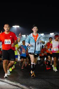 BIB: 825, 0735
                            <button type="button" onclick="openModal(16100602)" class="btn btn-primary btn-sm float-right btn-popup" data-toggle="modal" data-target=".modal-high-quality">
                        <i class="fas fa-shopping-cart"></i> Add to Cart
                    </button>
                                            <button type="button" onclick="isThisMe(16100602, true)" class="btn btn-success btn-sm float-right btn-popup btn-isme hidden" data-toggle="tooltip" data-placement="bottom" title="นี่คือรูปของคุณใช่ไหม คลิกที่นี่เพื่อเอาเข้าอัลบั้ม">
                        <i class="fas fa-plus"></i> Add to album
                    </button>
                    <button type="button" onclick="isThisMe(16100602, false)" class="btn btn-warning btn-sm float-right btn-popup btn-isnotme hidden">
                        <i class="fas fa-ban"></i> Remove from album
                    </button>