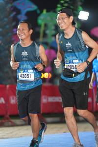 BIB: 3922, 12054, 42051
                            <button type="button" onclick="openModal(16399527)" class="btn btn-primary btn-sm float-right btn-popup" data-toggle="modal" data-target=".modal-high-quality">
                        <i class="fas fa-shopping-cart"></i> Add to Cart
                    </button>
                                            <button type="button" onclick="isThisMe(16399527, true)" class="btn btn-success btn-sm float-right btn-popup btn-isme hidden" data-toggle="tooltip" data-placement="bottom" title="นี่คือรูปของคุณใช่ไหม คลิกที่นี่เพื่อเอาเข้าอัลบั้ม">
                        <i class="fas fa-plus"></i> Add to album
                    </button>
                    <button type="button" onclick="isThisMe(16399527, false)" class="btn btn-warning btn-sm float-right btn-popup btn-isnotme hidden">
                        <i class="fas fa-ban"></i> Remove from album
                    </button>