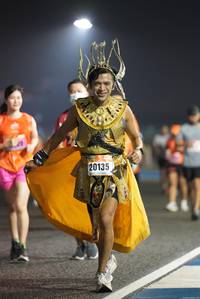 BIB: 20135
                            <button type="button" onclick="openModal(16139192)" class="btn btn-primary btn-sm float-right btn-popup" data-toggle="modal" data-target=".modal-high-quality">
                        <i class="fas fa-shopping-cart"></i> Add to Cart
                    </button>
                                            <button type="button" onclick="isThisMe(16139192, true)" class="btn btn-success btn-sm float-right btn-popup btn-isme hidden" data-toggle="tooltip" data-placement="bottom" title="นี่คือรูปของคุณใช่ไหม คลิกที่นี่เพื่อเอาเข้าอัลบั้ม">
                        <i class="fas fa-plus"></i> Add to album
                    </button>
                    <button type="button" onclick="isThisMe(16139192, false)" class="btn btn-warning btn-sm float-right btn-popup btn-isnotme hidden">
                        <i class="fas fa-ban"></i> Remove from album
                    </button>