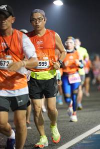 BIB: 672, 999
                            <button type="button" onclick="openModal(16113542)" class="btn btn-primary btn-sm float-right btn-popup" data-toggle="modal" data-target=".modal-high-quality">
                        <i class="fas fa-shopping-cart"></i> Add to Cart
                    </button>
                                            <button type="button" onclick="isThisMe(16113542, true)" class="btn btn-success btn-sm float-right btn-popup btn-isme hidden" data-toggle="tooltip" data-placement="bottom" title="นี่คือรูปของคุณใช่ไหม คลิกที่นี่เพื่อเอาเข้าอัลบั้ม">
                        <i class="fas fa-plus"></i> Add to album
                    </button>
                    <button type="button" onclick="isThisMe(16113542, false)" class="btn btn-warning btn-sm float-right btn-popup btn-isnotme hidden">
                        <i class="fas fa-ban"></i> Remove from album
                    </button>