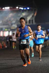 BIB: 142
                            <button type="button" onclick="openModal(16179005)" class="btn btn-primary btn-sm float-right btn-popup" data-toggle="modal" data-target=".modal-high-quality">
                        <i class="fas fa-shopping-cart"></i> Add to Cart
                    </button>
                                            <button type="button" onclick="isThisMe(16179005, true)" class="btn btn-success btn-sm float-right btn-popup btn-isme hidden" data-toggle="tooltip" data-placement="bottom" title="นี่คือรูปของคุณใช่ไหม คลิกที่นี่เพื่อเอาเข้าอัลบั้ม">
                        <i class="fas fa-plus"></i> Add to album
                    </button>
                    <button type="button" onclick="isThisMe(16179005, false)" class="btn btn-warning btn-sm float-right btn-popup btn-isnotme hidden">
                        <i class="fas fa-ban"></i> Remove from album
                    </button>