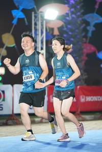 BIB: 43050, 445
                            <button type="button" onclick="openModal(16399147)" class="btn btn-primary btn-sm float-right btn-popup" data-toggle="modal" data-target=".modal-high-quality">
                        <i class="fas fa-shopping-cart"></i> Add to Cart
                    </button>
                                            <button type="button" onclick="isThisMe(16399147, true)" class="btn btn-success btn-sm float-right btn-popup btn-isme hidden" data-toggle="tooltip" data-placement="bottom" title="นี่คือรูปของคุณใช่ไหม คลิกที่นี่เพื่อเอาเข้าอัลบั้ม">
                        <i class="fas fa-plus"></i> Add to album
                    </button>
                    <button type="button" onclick="isThisMe(16399147, false)" class="btn btn-warning btn-sm float-right btn-popup btn-isnotme hidden">
                        <i class="fas fa-ban"></i> Remove from album
                    </button>