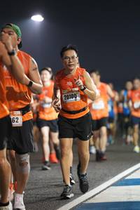 BIB: 20100
                            <button type="button" onclick="openModal(16133472)" class="btn btn-primary btn-sm float-right btn-popup" data-toggle="modal" data-target=".modal-high-quality">
                        <i class="fas fa-shopping-cart"></i> Add to Cart
                    </button>
                                            <button type="button" onclick="isThisMe(16133472, true)" class="btn btn-success btn-sm float-right btn-popup btn-isme hidden" data-toggle="tooltip" data-placement="bottom" title="นี่คือรูปของคุณใช่ไหม คลิกที่นี่เพื่อเอาเข้าอัลบั้ม">
                        <i class="fas fa-plus"></i> Add to album
                    </button>
                    <button type="button" onclick="isThisMe(16133472, false)" class="btn btn-warning btn-sm float-right btn-popup btn-isnotme hidden">
                        <i class="fas fa-ban"></i> Remove from album
                    </button>