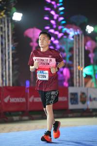 BIB: 42206
                            <button type="button" onclick="openModal(16407784)" class="btn btn-primary btn-sm float-right btn-popup" data-toggle="modal" data-target=".modal-high-quality">
                        <i class="fas fa-shopping-cart"></i> Add to Cart
                    </button>
                                            <button type="button" onclick="isThisMe(16407784, true)" class="btn btn-success btn-sm float-right btn-popup btn-isme hidden" data-toggle="tooltip" data-placement="bottom" title="นี่คือรูปของคุณใช่ไหม คลิกที่นี่เพื่อเอาเข้าอัลบั้ม">
                        <i class="fas fa-plus"></i> Add to album
                    </button>
                    <button type="button" onclick="isThisMe(16407784, false)" class="btn btn-warning btn-sm float-right btn-popup btn-isnotme hidden">
                        <i class="fas fa-ban"></i> Remove from album
                    </button>