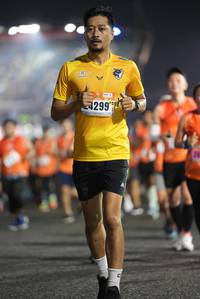 BIB: 299
                            <button type="button" onclick="openModal(16132805)" class="btn btn-primary btn-sm float-right btn-popup" data-toggle="modal" data-target=".modal-high-quality">
                        <i class="fas fa-shopping-cart"></i> Add to Cart
                    </button>
                                            <button type="button" onclick="isThisMe(16132805, true)" class="btn btn-success btn-sm float-right btn-popup btn-isme hidden" data-toggle="tooltip" data-placement="bottom" title="นี่คือรูปของคุณใช่ไหม คลิกที่นี่เพื่อเอาเข้าอัลบั้ม">
                        <i class="fas fa-plus"></i> Add to album
                    </button>
                    <button type="button" onclick="isThisMe(16132805, false)" class="btn btn-warning btn-sm float-right btn-popup btn-isnotme hidden">
                        <i class="fas fa-ban"></i> Remove from album
                    </button>