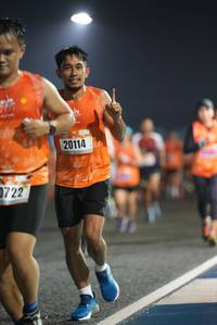 BIB: 20114, 0722
                            <button type="button" onclick="openModal(16107875)" class="btn btn-primary btn-sm float-right btn-popup" data-toggle="modal" data-target=".modal-high-quality">
                        <i class="fas fa-shopping-cart"></i> Add to Cart
                    </button>
                                            <button type="button" onclick="isThisMe(16107875, true)" class="btn btn-success btn-sm float-right btn-popup btn-isme hidden" data-toggle="tooltip" data-placement="bottom" title="นี่คือรูปของคุณใช่ไหม คลิกที่นี่เพื่อเอาเข้าอัลบั้ม">
                        <i class="fas fa-plus"></i> Add to album
                    </button>
                    <button type="button" onclick="isThisMe(16107875, false)" class="btn btn-warning btn-sm float-right btn-popup btn-isnotme hidden">
                        <i class="fas fa-ban"></i> Remove from album
                    </button>