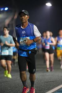 BIB: 115
                            <button type="button" onclick="openModal(16191142)" class="btn btn-primary btn-sm float-right btn-popup" data-toggle="modal" data-target=".modal-high-quality">
                        <i class="fas fa-shopping-cart"></i> Add to Cart
                    </button>
                                            <button type="button" onclick="isThisMe(16191142, true)" class="btn btn-success btn-sm float-right btn-popup btn-isme hidden" data-toggle="tooltip" data-placement="bottom" title="นี่คือรูปของคุณใช่ไหม คลิกที่นี่เพื่อเอาเข้าอัลบั้ม">
                        <i class="fas fa-plus"></i> Add to album
                    </button>
                    <button type="button" onclick="isThisMe(16191142, false)" class="btn btn-warning btn-sm float-right btn-popup btn-isnotme hidden">
                        <i class="fas fa-ban"></i> Remove from album
                    </button>