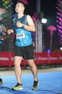 BIB: 42048
                            <button type="button" onclick="openModal(16398472)" class="btn btn-primary btn-sm float-right btn-popup" data-toggle="modal" data-target=".modal-high-quality">
                        <i class="fas fa-shopping-cart"></i> Add to Cart
                    </button>
                                            <button type="button" onclick="isThisMe(16398472, true)" class="btn btn-success btn-sm float-right btn-popup btn-isme hidden" data-toggle="tooltip" data-placement="bottom" title="นี่คือรูปของคุณใช่ไหม คลิกที่นี่เพื่อเอาเข้าอัลบั้ม">
                        <i class="fas fa-plus"></i> Add to album
                    </button>
                    <button type="button" onclick="isThisMe(16398472, false)" class="btn btn-warning btn-sm float-right btn-popup btn-isnotme hidden">
                        <i class="fas fa-ban"></i> Remove from album
                    </button>