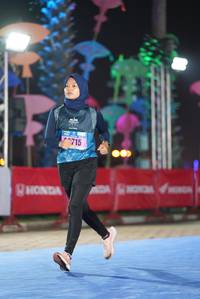 BIB: 715
                            <button type="button" onclick="openModal(16399728)" class="btn btn-primary btn-sm float-right btn-popup" data-toggle="modal" data-target=".modal-high-quality">
                        <i class="fas fa-shopping-cart"></i> Add to Cart
                    </button>
                                            <button type="button" onclick="isThisMe(16399728, true)" class="btn btn-success btn-sm float-right btn-popup btn-isme hidden" data-toggle="tooltip" data-placement="bottom" title="นี่คือรูปของคุณใช่ไหม คลิกที่นี่เพื่อเอาเข้าอัลบั้ม">
                        <i class="fas fa-plus"></i> Add to album
                    </button>
                    <button type="button" onclick="isThisMe(16399728, false)" class="btn btn-warning btn-sm float-right btn-popup btn-isnotme hidden">
                        <i class="fas fa-ban"></i> Remove from album
                    </button>