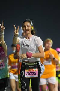 BIB: 25225
                            <button type="button" onclick="openModal(16135868)" class="btn btn-primary btn-sm float-right btn-popup" data-toggle="modal" data-target=".modal-high-quality">
                        <i class="fas fa-shopping-cart"></i> Add to Cart
                    </button>
                                            <button type="button" onclick="isThisMe(16135868, true)" class="btn btn-success btn-sm float-right btn-popup btn-isme hidden" data-toggle="tooltip" data-placement="bottom" title="นี่คือรูปของคุณใช่ไหม คลิกที่นี่เพื่อเอาเข้าอัลบั้ม">
                        <i class="fas fa-plus"></i> Add to album
                    </button>
                    <button type="button" onclick="isThisMe(16135868, false)" class="btn btn-warning btn-sm float-right btn-popup btn-isnotme hidden">
                        <i class="fas fa-ban"></i> Remove from album
                    </button>