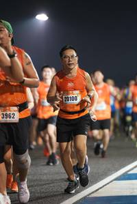 BIB: 20100, 3962
                            <button type="button" onclick="openModal(16133475)" class="btn btn-primary btn-sm float-right btn-popup" data-toggle="modal" data-target=".modal-high-quality">
                        <i class="fas fa-shopping-cart"></i> Add to Cart
                    </button>
                                            <button type="button" onclick="isThisMe(16133475, true)" class="btn btn-success btn-sm float-right btn-popup btn-isme hidden" data-toggle="tooltip" data-placement="bottom" title="นี่คือรูปของคุณใช่ไหม คลิกที่นี่เพื่อเอาเข้าอัลบั้ม">
                        <i class="fas fa-plus"></i> Add to album
                    </button>
                    <button type="button" onclick="isThisMe(16133475, false)" class="btn btn-warning btn-sm float-right btn-popup btn-isnotme hidden">
                        <i class="fas fa-ban"></i> Remove from album
                    </button>