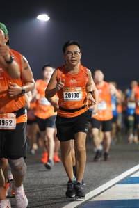 BIB: 20100, 3962
                            <button type="button" onclick="openModal(16133476)" class="btn btn-primary btn-sm float-right btn-popup" data-toggle="modal" data-target=".modal-high-quality">
                        <i class="fas fa-shopping-cart"></i> Add to Cart
                    </button>
                                            <button type="button" onclick="isThisMe(16133476, true)" class="btn btn-success btn-sm float-right btn-popup btn-isme hidden" data-toggle="tooltip" data-placement="bottom" title="นี่คือรูปของคุณใช่ไหม คลิกที่นี่เพื่อเอาเข้าอัลบั้ม">
                        <i class="fas fa-plus"></i> Add to album
                    </button>
                    <button type="button" onclick="isThisMe(16133476, false)" class="btn btn-warning btn-sm float-right btn-popup btn-isnotme hidden">
                        <i class="fas fa-ban"></i> Remove from album
                    </button>