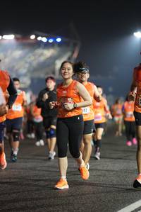 BIB: 542
                            <button type="button" onclick="openModal(16122061)" class="btn btn-primary btn-sm float-right btn-popup" data-toggle="modal" data-target=".modal-high-quality">
                        <i class="fas fa-shopping-cart"></i> Add to Cart
                    </button>
                                            <button type="button" onclick="isThisMe(16122061, true)" class="btn btn-success btn-sm float-right btn-popup btn-isme hidden" data-toggle="tooltip" data-placement="bottom" title="นี่คือรูปของคุณใช่ไหม คลิกที่นี่เพื่อเอาเข้าอัลบั้ม">
                        <i class="fas fa-plus"></i> Add to album
                    </button>
                    <button type="button" onclick="isThisMe(16122061, false)" class="btn btn-warning btn-sm float-right btn-popup btn-isnotme hidden">
                        <i class="fas fa-ban"></i> Remove from album
                    </button>