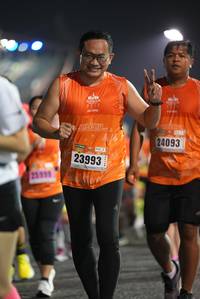 BIB: 24093, 23993, 25995
                            <button type="button" onclick="openModal(16135717)" class="btn btn-primary btn-sm float-right btn-popup" data-toggle="modal" data-target=".modal-high-quality">
                        <i class="fas fa-shopping-cart"></i> Add to Cart
                    </button>
                                            <button type="button" onclick="isThisMe(16135717, true)" class="btn btn-success btn-sm float-right btn-popup btn-isme hidden" data-toggle="tooltip" data-placement="bottom" title="นี่คือรูปของคุณใช่ไหม คลิกที่นี่เพื่อเอาเข้าอัลบั้ม">
                        <i class="fas fa-plus"></i> Add to album
                    </button>
                    <button type="button" onclick="isThisMe(16135717, false)" class="btn btn-warning btn-sm float-right btn-popup btn-isnotme hidden">
                        <i class="fas fa-ban"></i> Remove from album
                    </button>