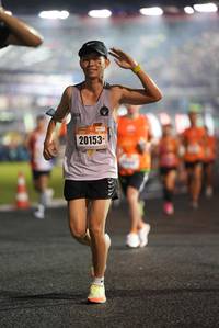 BIB: 20153
                            <button type="button" onclick="openModal(16099512)" class="btn btn-primary btn-sm float-right btn-popup" data-toggle="modal" data-target=".modal-high-quality">
                        <i class="fas fa-shopping-cart"></i> Add to Cart
                    </button>
                                            <button type="button" onclick="isThisMe(16099512, true)" class="btn btn-success btn-sm float-right btn-popup btn-isme hidden" data-toggle="tooltip" data-placement="bottom" title="นี่คือรูปของคุณใช่ไหม คลิกที่นี่เพื่อเอาเข้าอัลบั้ม">
                        <i class="fas fa-plus"></i> Add to album
                    </button>
                    <button type="button" onclick="isThisMe(16099512, false)" class="btn btn-warning btn-sm float-right btn-popup btn-isnotme hidden">
                        <i class="fas fa-ban"></i> Remove from album
                    </button>