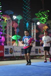 BIB: 070, 12361, 302
                            <button type="button" onclick="openModal(16393247)" class="btn btn-primary btn-sm float-right btn-popup" data-toggle="modal" data-target=".modal-high-quality">
                        <i class="fas fa-shopping-cart"></i> Add to Cart
                    </button>
                                            <button type="button" onclick="isThisMe(16393247, true)" class="btn btn-success btn-sm float-right btn-popup btn-isme hidden" data-toggle="tooltip" data-placement="bottom" title="นี่คือรูปของคุณใช่ไหม คลิกที่นี่เพื่อเอาเข้าอัลบั้ม">
                        <i class="fas fa-plus"></i> Add to album
                    </button>
                    <button type="button" onclick="isThisMe(16393247, false)" class="btn btn-warning btn-sm float-right btn-popup btn-isnotme hidden">
                        <i class="fas fa-ban"></i> Remove from album
                    </button>